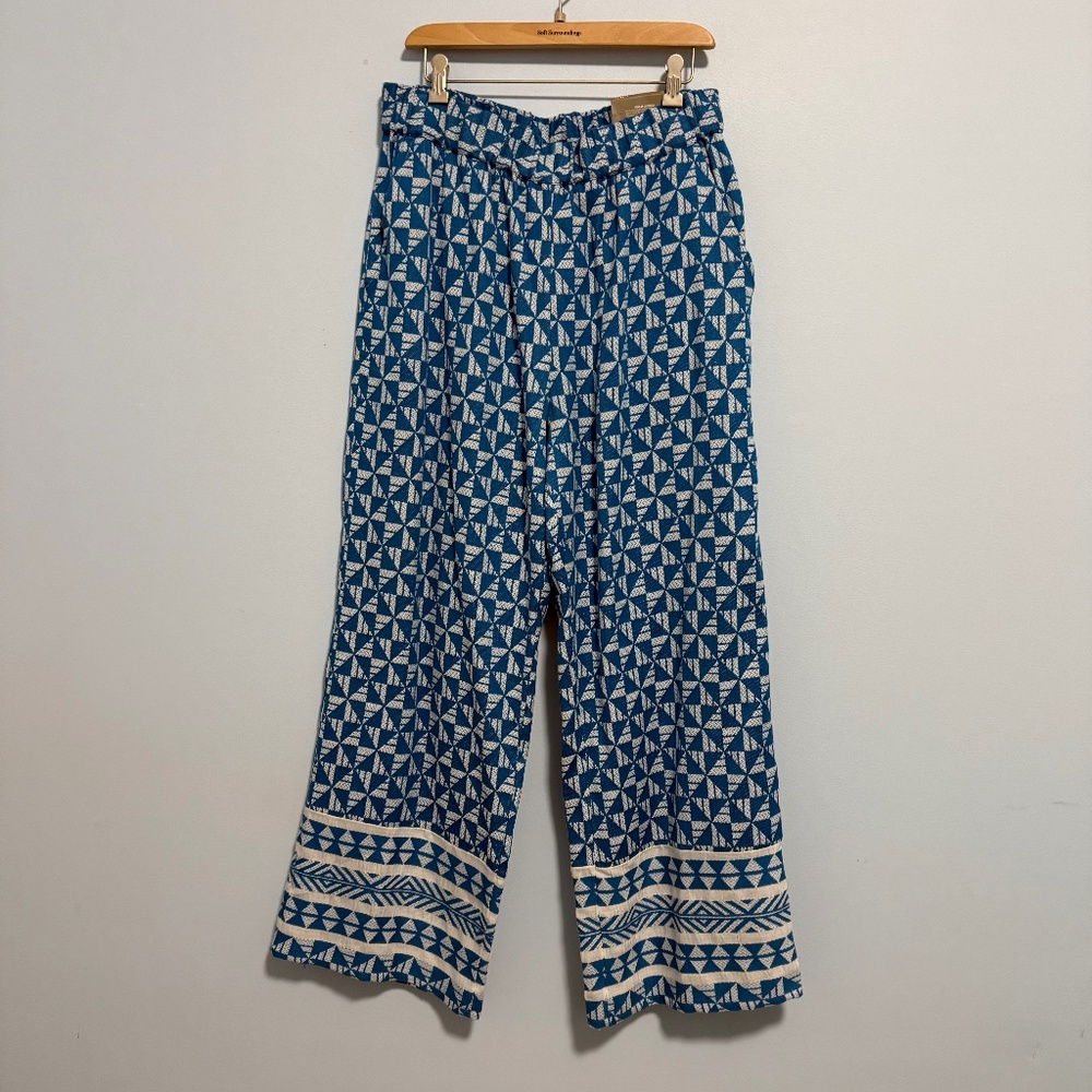 Soft Surroundings Narah Blue‎ White Geo Pants Size L